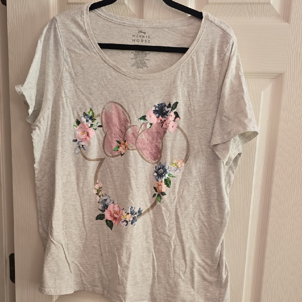 Disney Gray Minnie Mouse Floral Tee